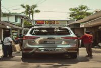 AI Image: Innova Zenix 2025 Review: SUV Rasa MPV Paling Canggih illustration